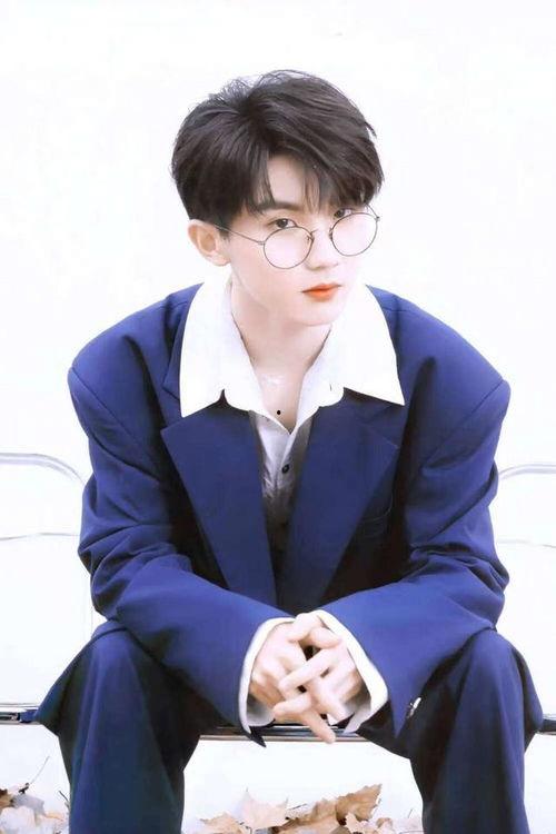 娱乐圈爆料马嘉祺,揭秘明星背后的故事 第1张 娱乐圈爆料马嘉祺,揭秘明星背后的故事 第1张